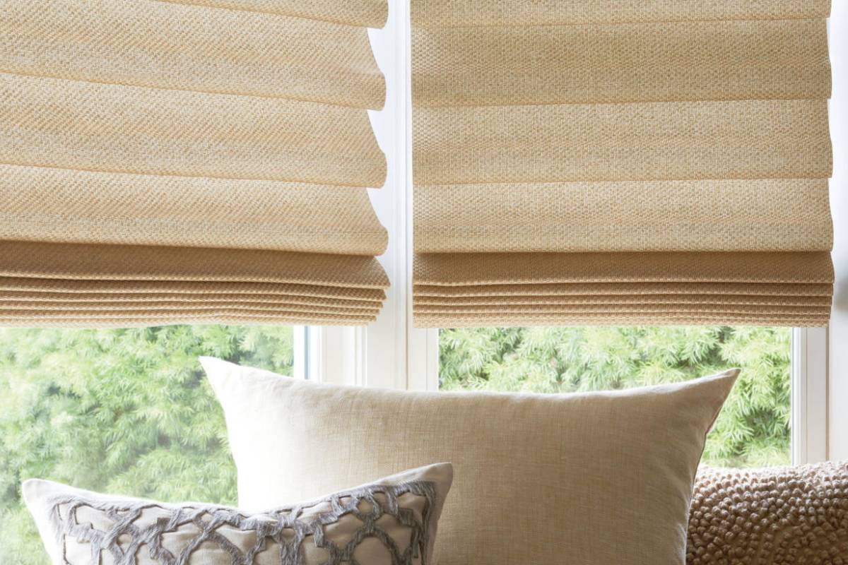 Hunter Douglas Vignette® Modern Roman Shades, window shades, blackout shades near Helena, Montana (MT)